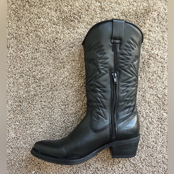 Steve Madden - Hayward Black Leather - Cowboy Boot - Picture 6 of 9